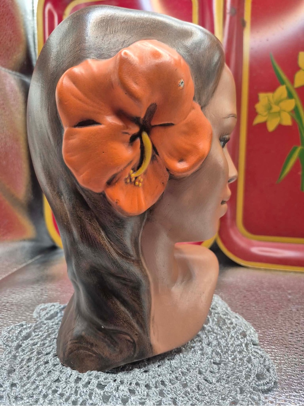 Beautiful Hawaiian Polynesian Hula Woman Statue - Vintage Chalkware Bust MARWAL - Picture 10 of 11